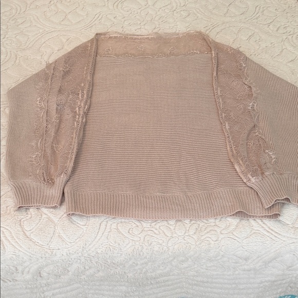 Chic Lace Accent Women's Cardigan - Lavender - Picture 4 of 8